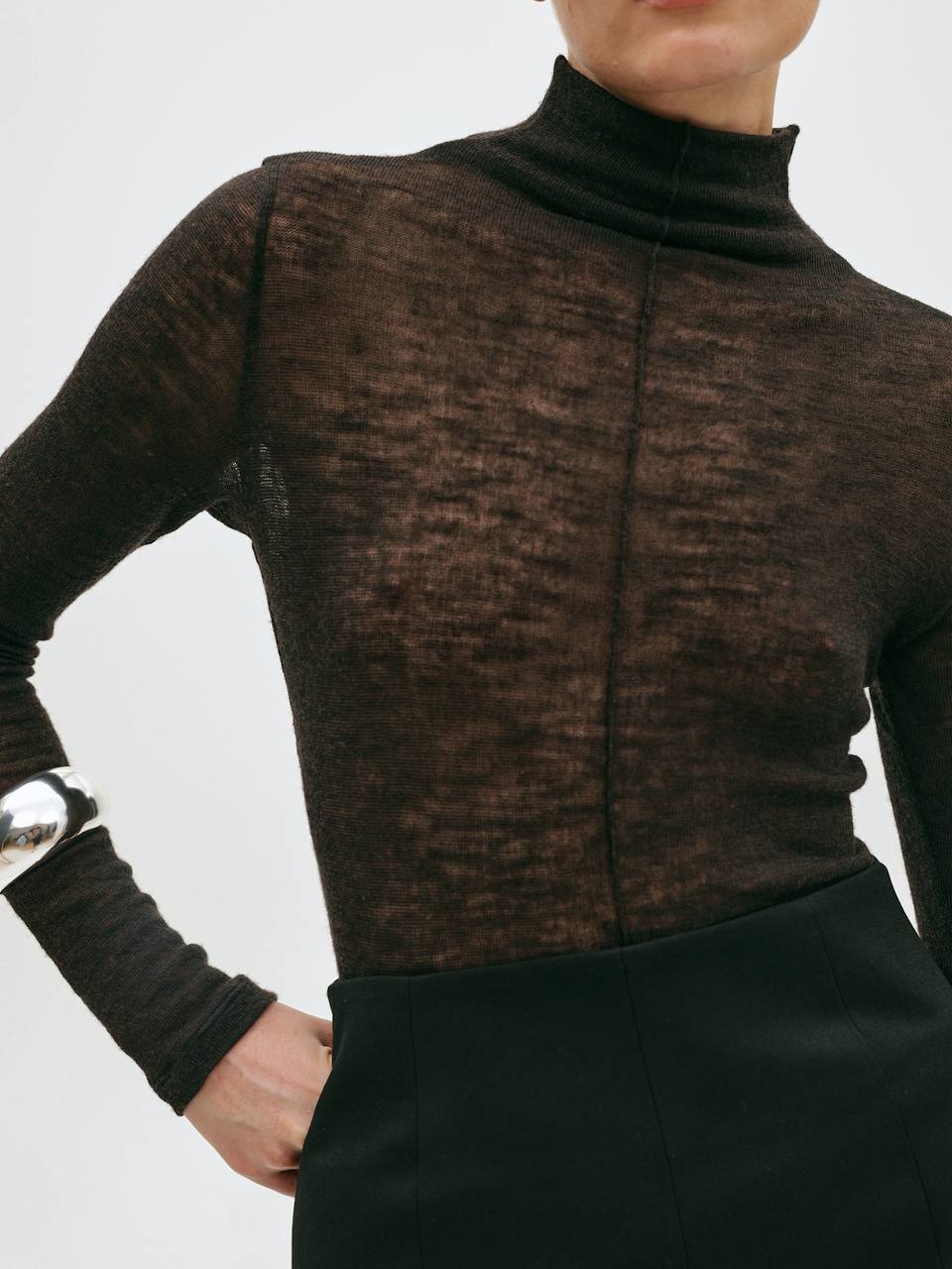 LINE WOOL TURTLENECK