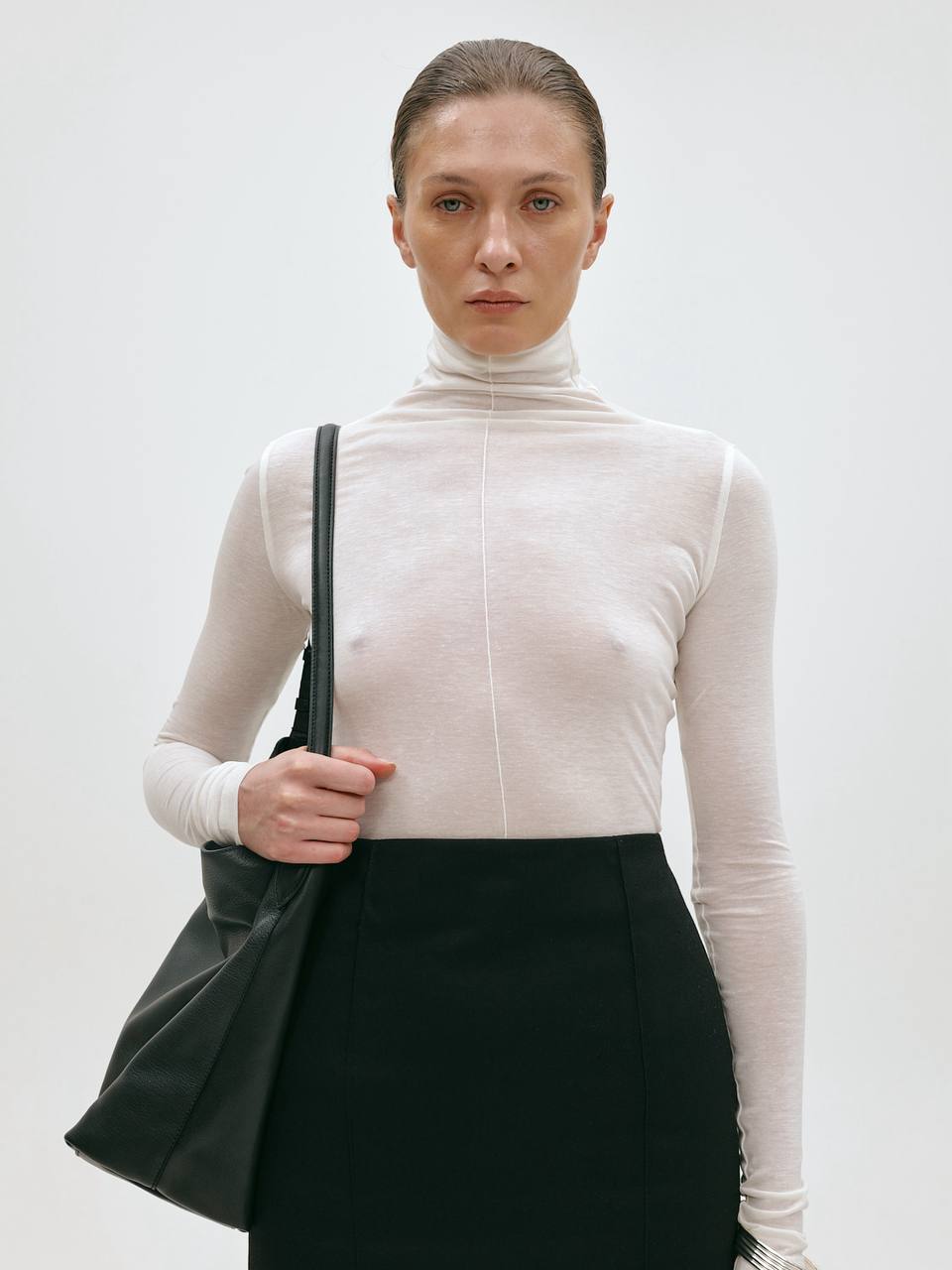 LINE LONGSLEEVE TOP