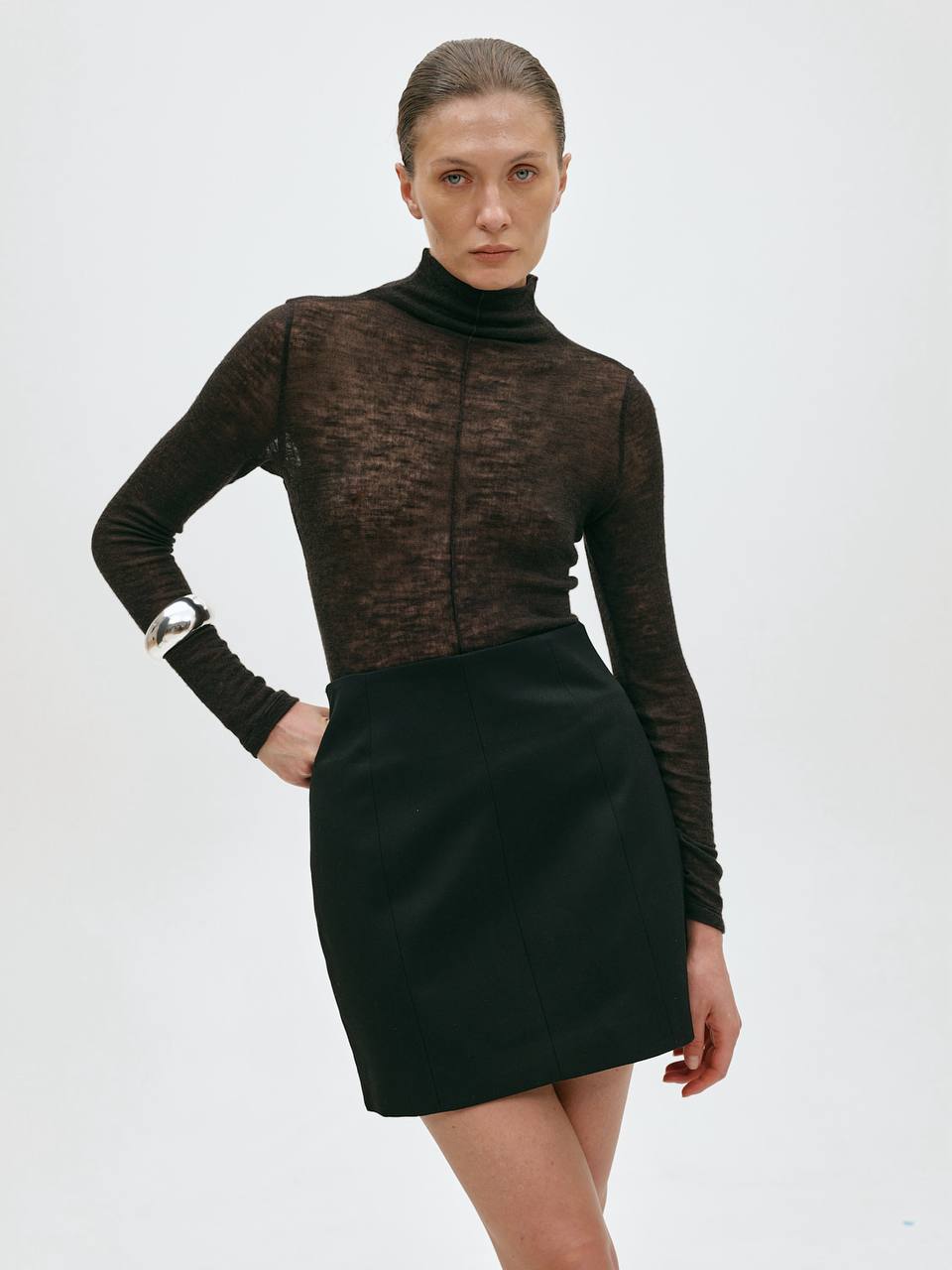 LINE WOOL TURTLENECK